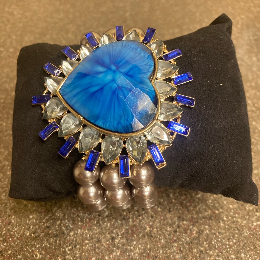 Silver beaded bracelet with blue heart